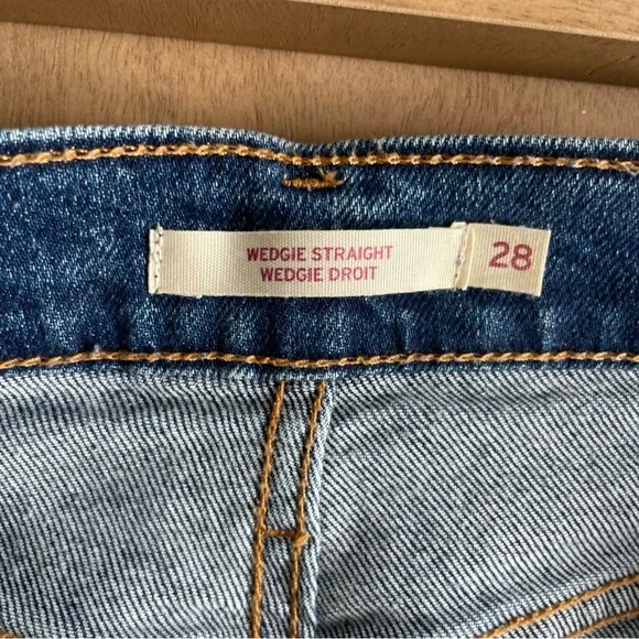 Levi’s Wedgie Straight Button Fly Jeans - Picture 6 of 12